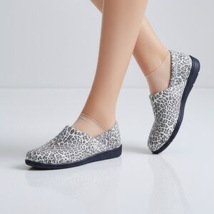 Align Nursing clogs are very  rare shoes in size  9 1/2 white Leopard